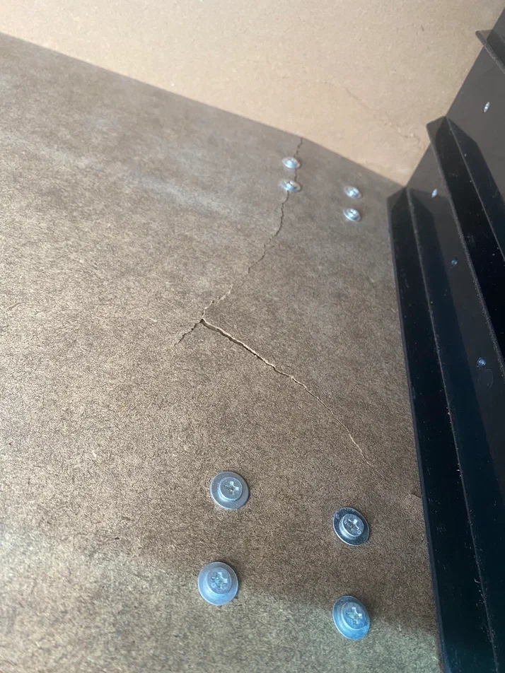 7 (4)